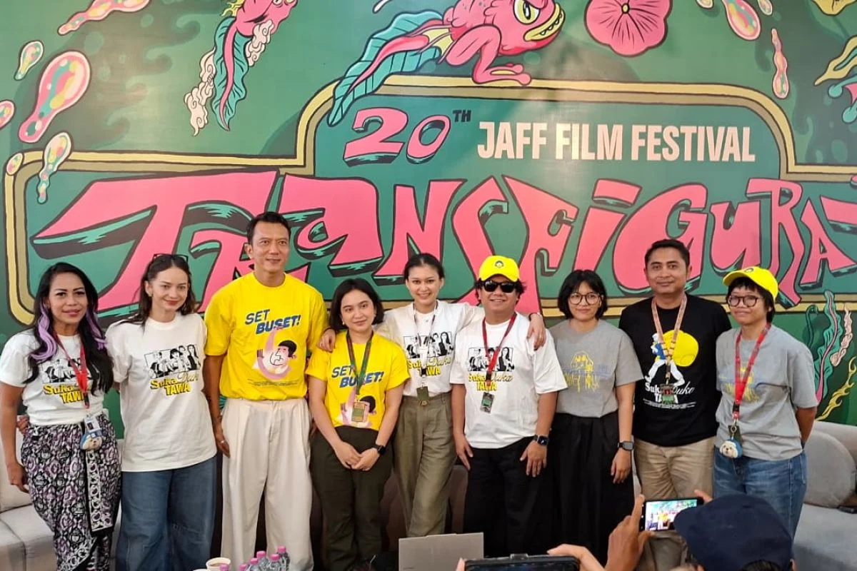 "Suka Duka Tawa" Debuts in Indonesian Cinemas: A Deep Dive into Family Trauma, Stand-Up Comedy, and Reconciliation