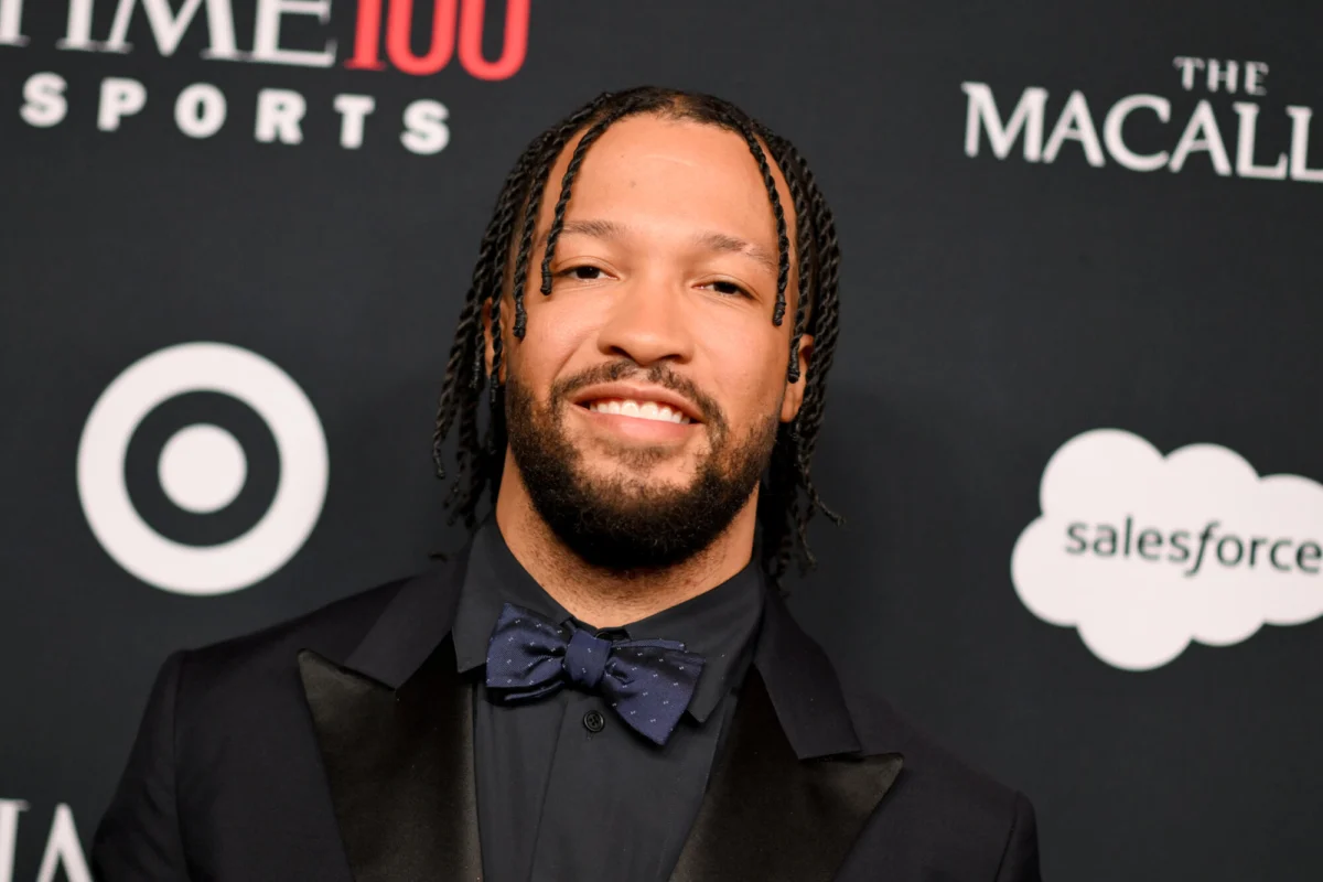 From Hardwood to Studio 8H: Jalen Brunson Kicks Off Saturday Night Live Season 52 in Triunphant Fashion