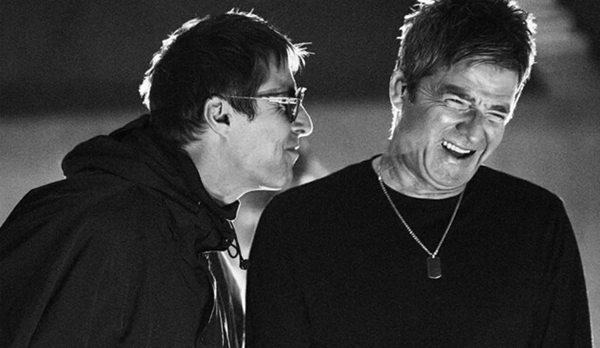 Oasis: Don’t Look Back in Anger — How the Gallagher Brothers’ Triumphant Concert Film Captured a Global Rock Phenomenon