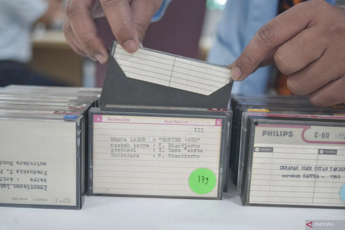 The Analog Renaissance: Why Generation Z is Reviving Physical Media in a Digital World
